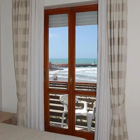 米拉马雷酒店 酒店 卡斯蒂里昂纳·德拉佩