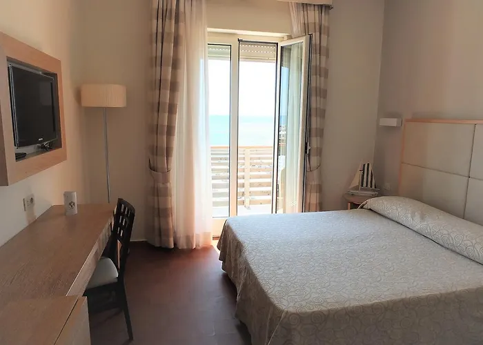 Hotell Miramare 3*