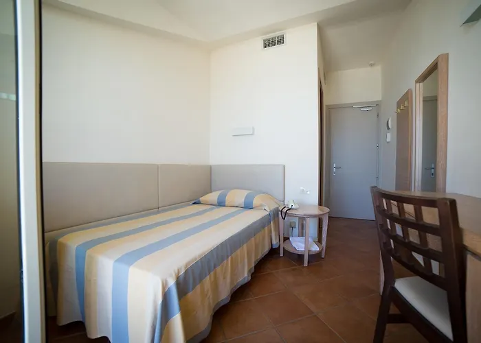 Miramare Hotell 3*