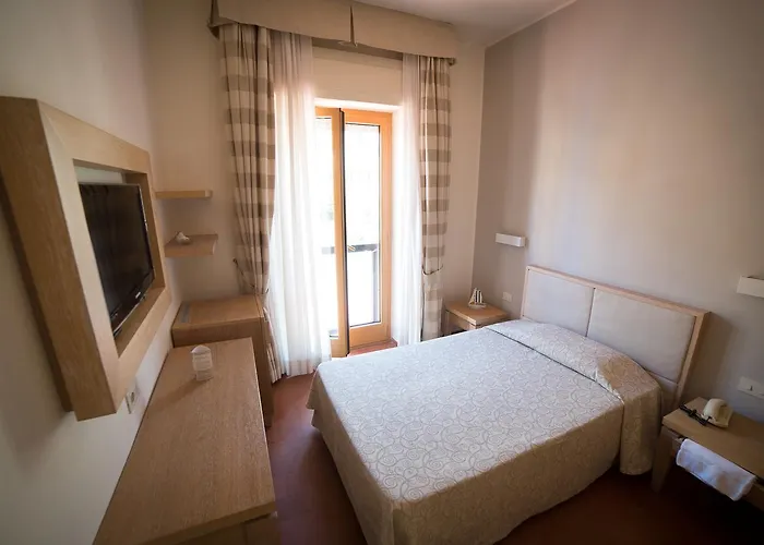 Hotell Miramare 3*