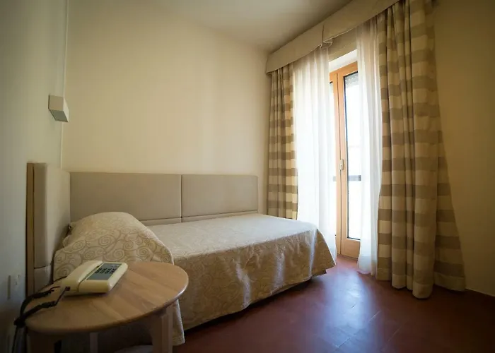 Hotell Miramare 3*